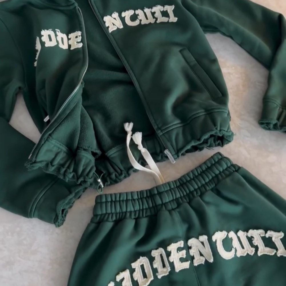Hidden cult sweat suit green